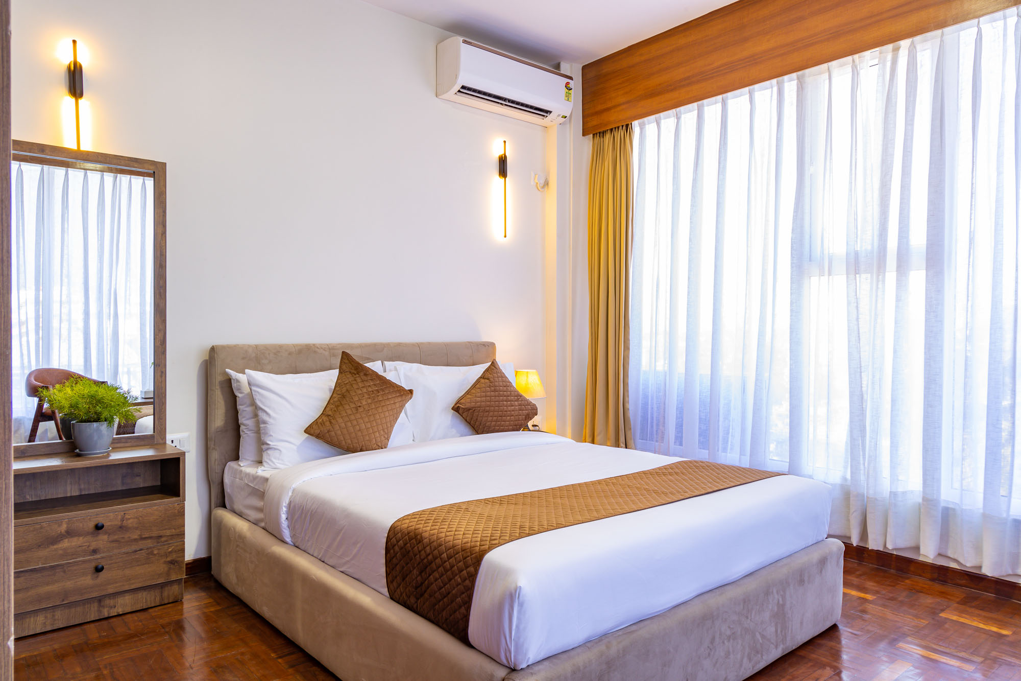 Mhendo Hotel & Studio Suites